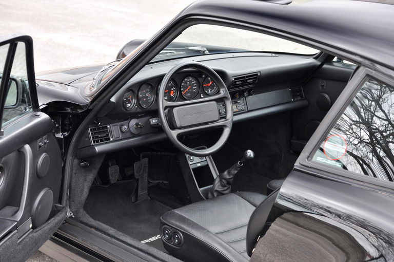 Porsche 911 Carrera 3.2 (KAT)