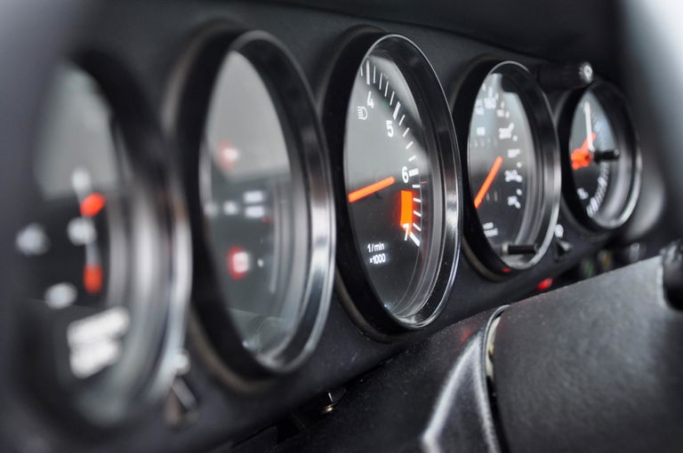 Porsche 911 Carrera 3.2 (KAT)