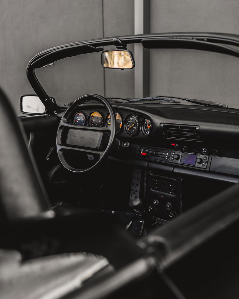 Porsche 911 Carrera 3.2 Speedster (US)