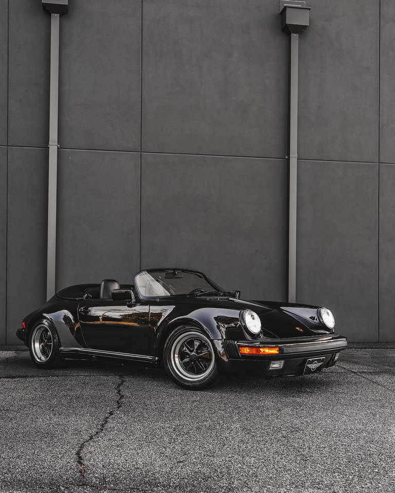 Porsche 911 Carrera 3.2 Speedster (US)