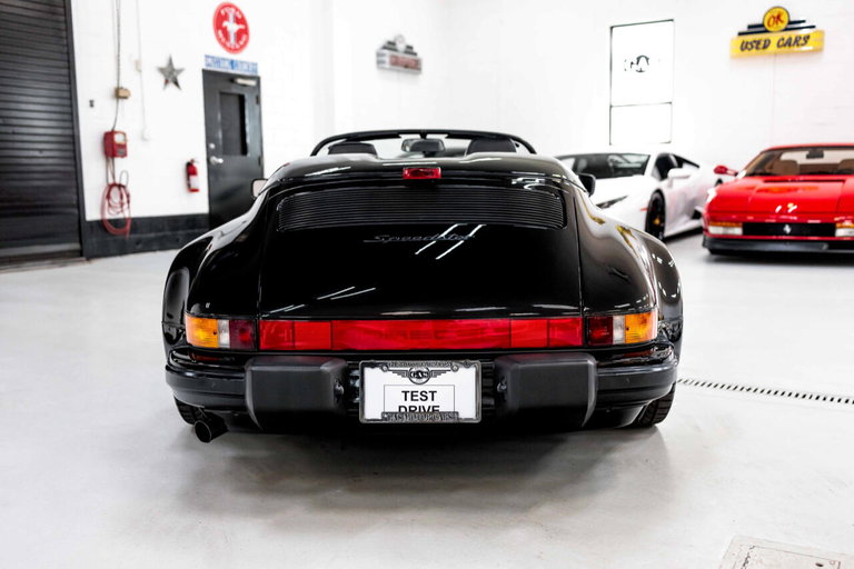 Porsche 911 Carrera 3.2 Speedster (US)