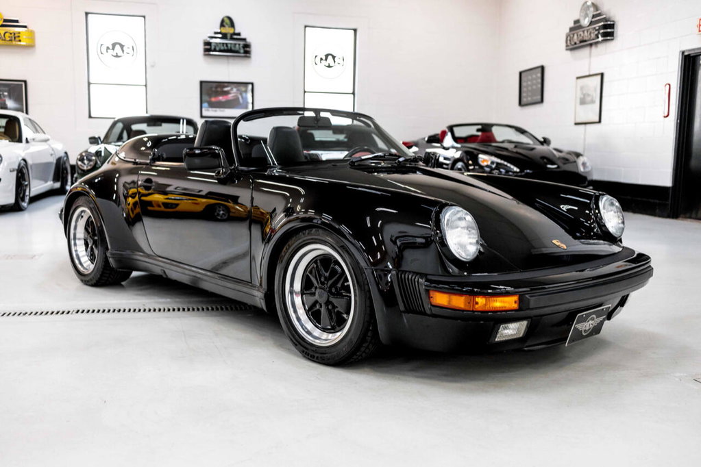 Porsche 911 Carrera 3.2 Speedster (US)