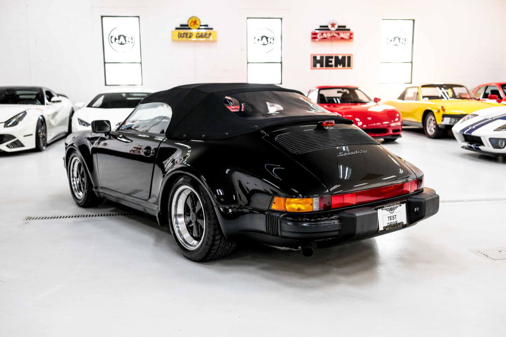 Porsche 911 Carrera 3.2 Speedster (US)