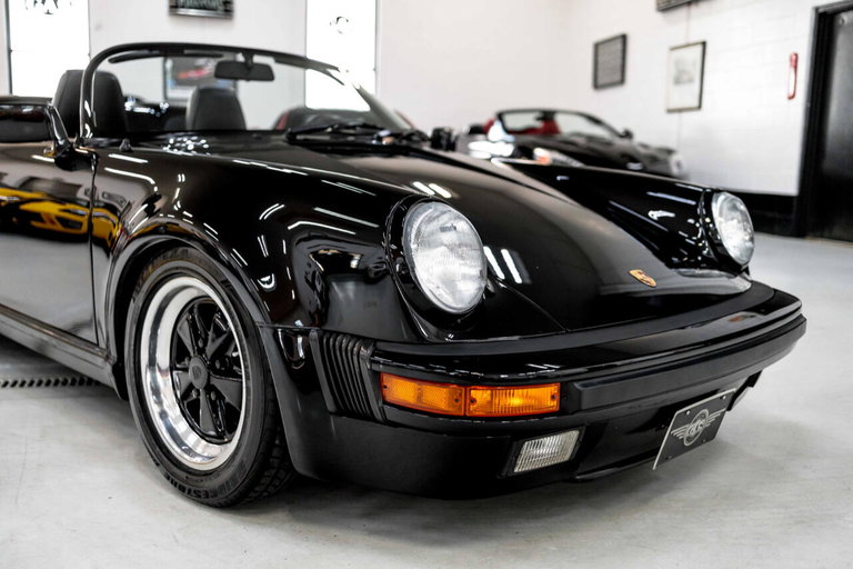 Porsche 911 Carrera 3.2 Speedster (US)