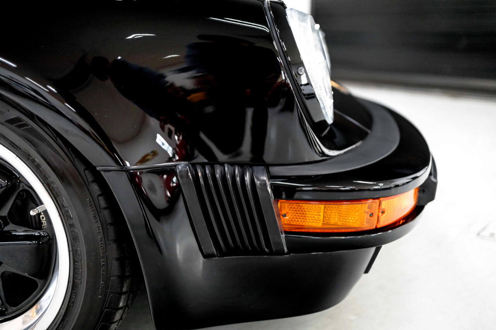 Porsche 911 Carrera 3.2 Speedster (US)