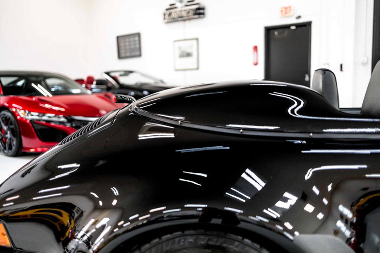 Porsche 911 Carrera 3.2 Speedster (US)