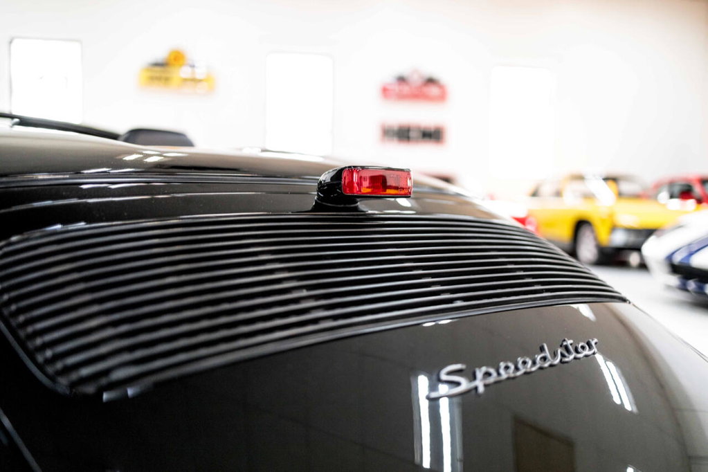 Porsche 911 Carrera 3.2 Speedster (US)