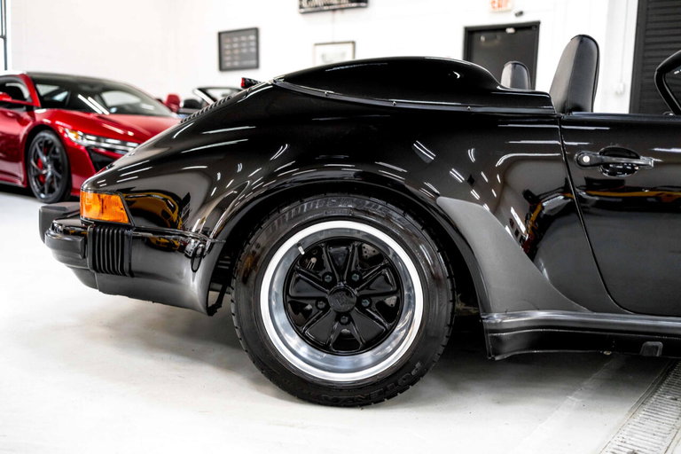 Porsche 911 Carrera 3.2 Speedster (US)