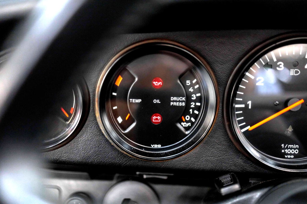Porsche 911 Carrera 3.2 Speedster (US)