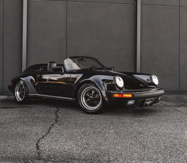 Porsche 911 Carrera 3.2 Speedster 