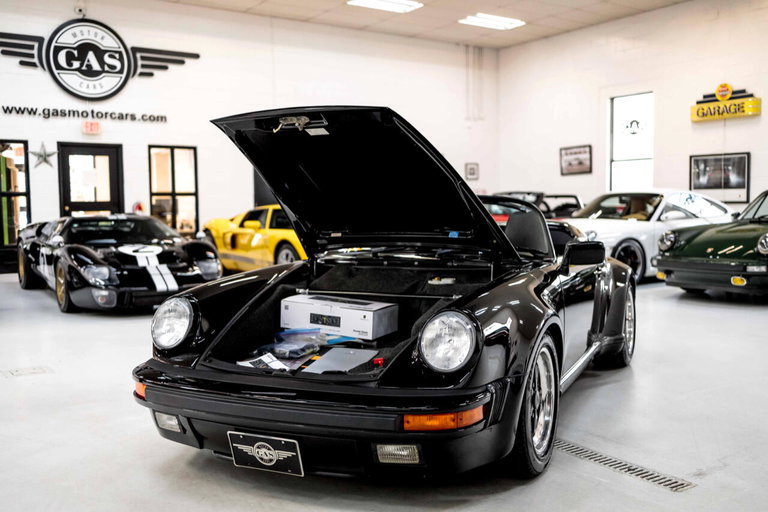 Porsche 911 Carrera 3.2 Speedster (US)