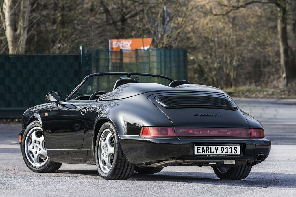 Porsche 964 Carrera 2 Speedster
