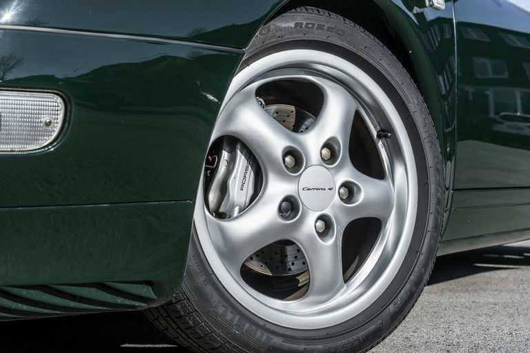 Porsche 993 Carrera 4