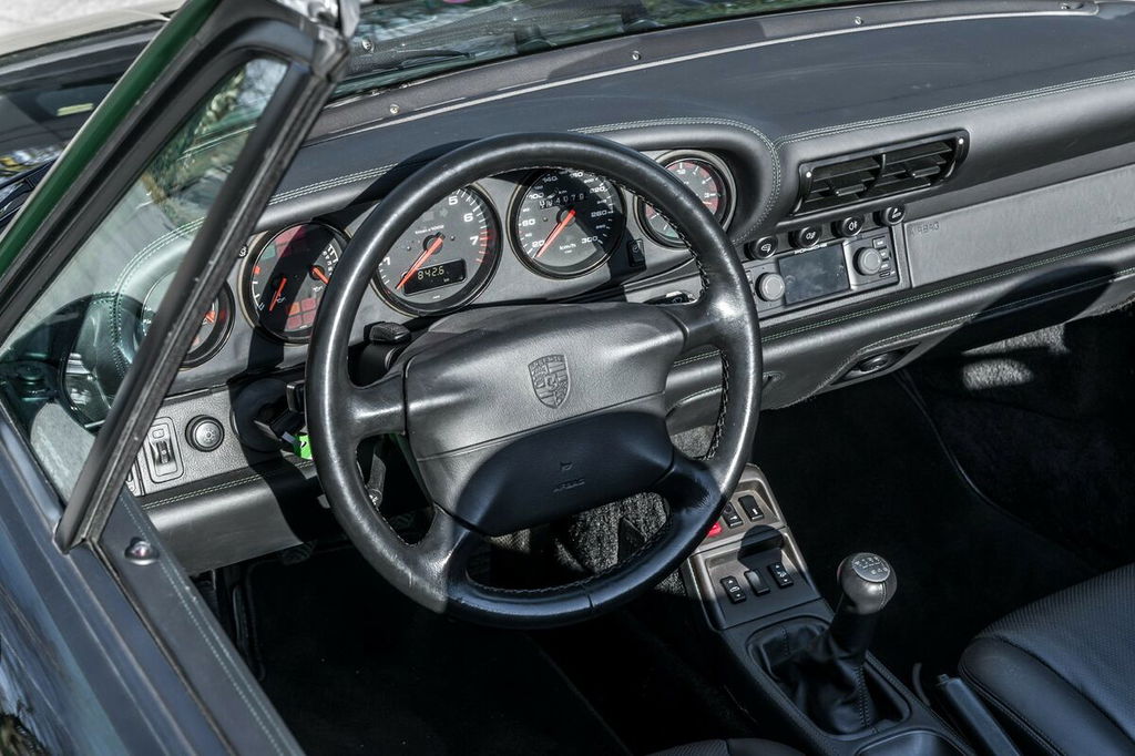 Porsche 993 Carrera 4