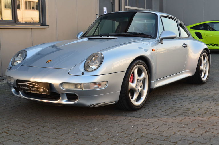 Porsche 993 Carrera 4S