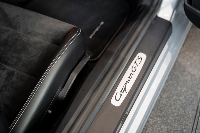 Porsche 981 Cayman GTS
