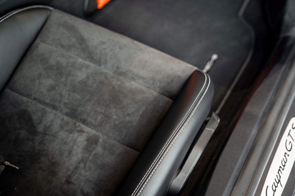 Porsche 981 Cayman GTS