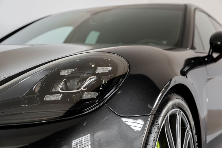 Porsche Panamera 4 E-Hybrid
