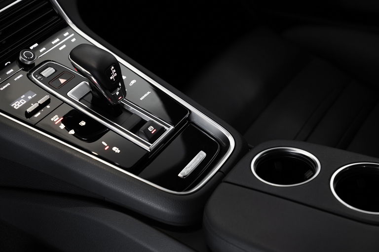 Porsche Panamera 4 E-Hybrid