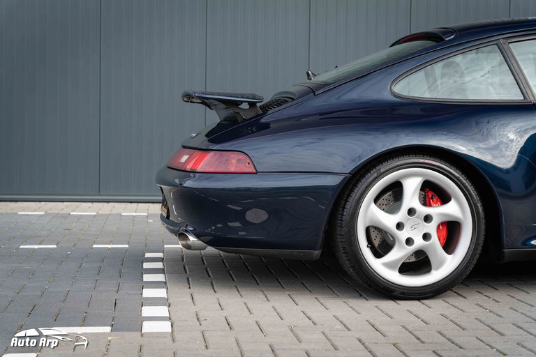 Porsche 993 Carrera 4S