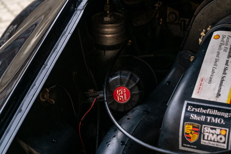 Porsche 911 Carrera 3.2 Speedster (US)