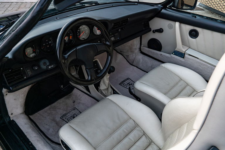 Porsche 911 Carrera 3.2 Speedster (US)