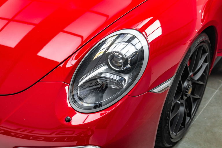 Porsche 991.2 Carrera GTS