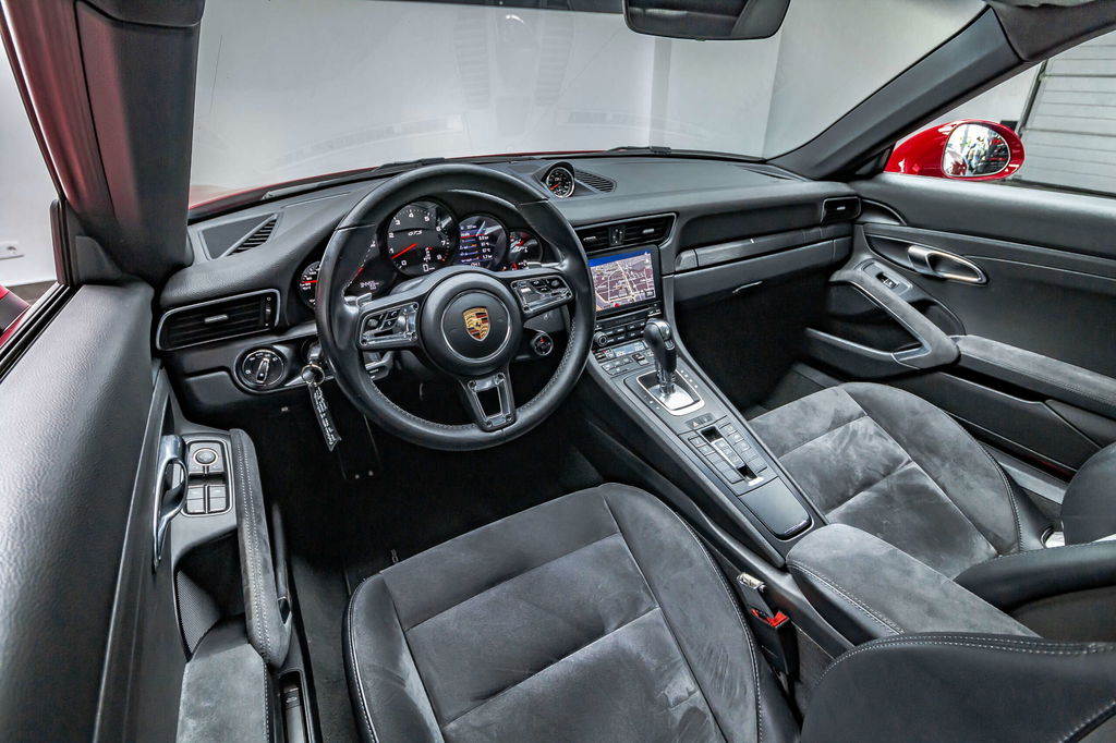 Porsche 991.2 Carrera GTS