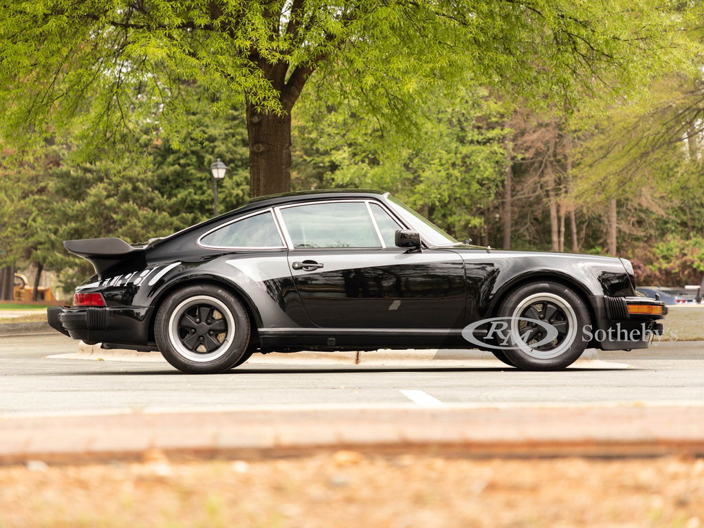 Porsche 911 Turbo 3.3 (US)