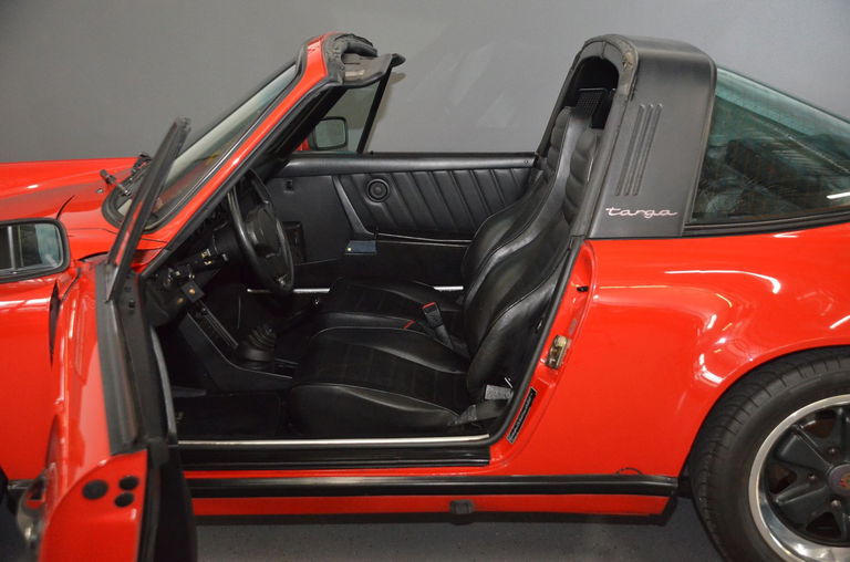 Porsche 911 Carrera 3.2 (US)