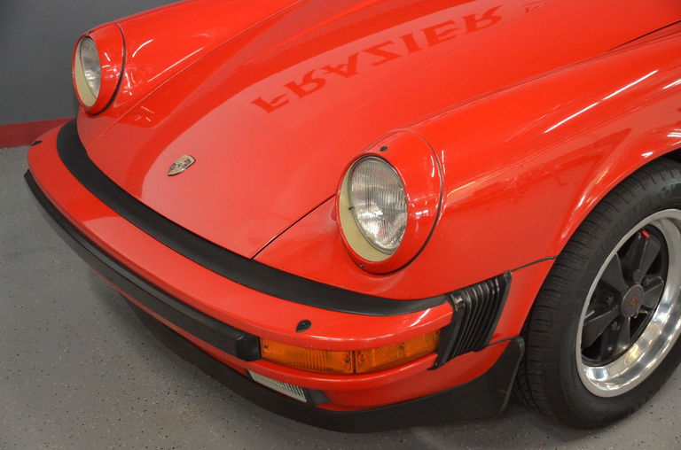 Porsche 911 Carrera 3.2 (US)