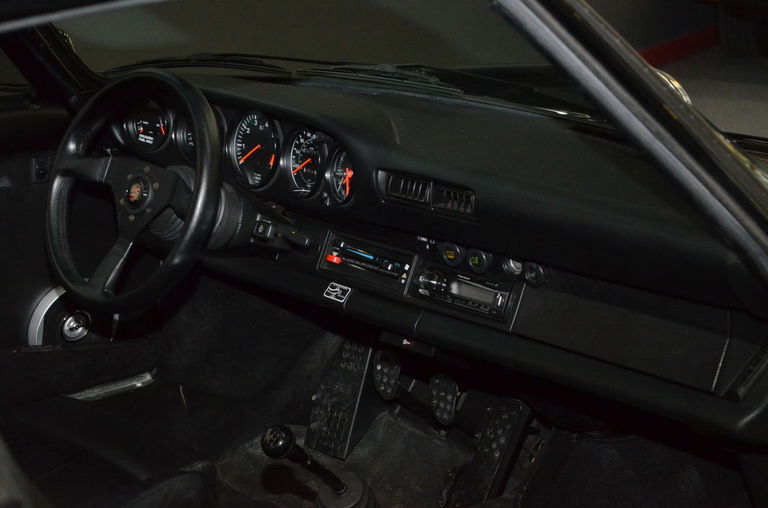 Porsche 911 Carrera 3.2 (US)