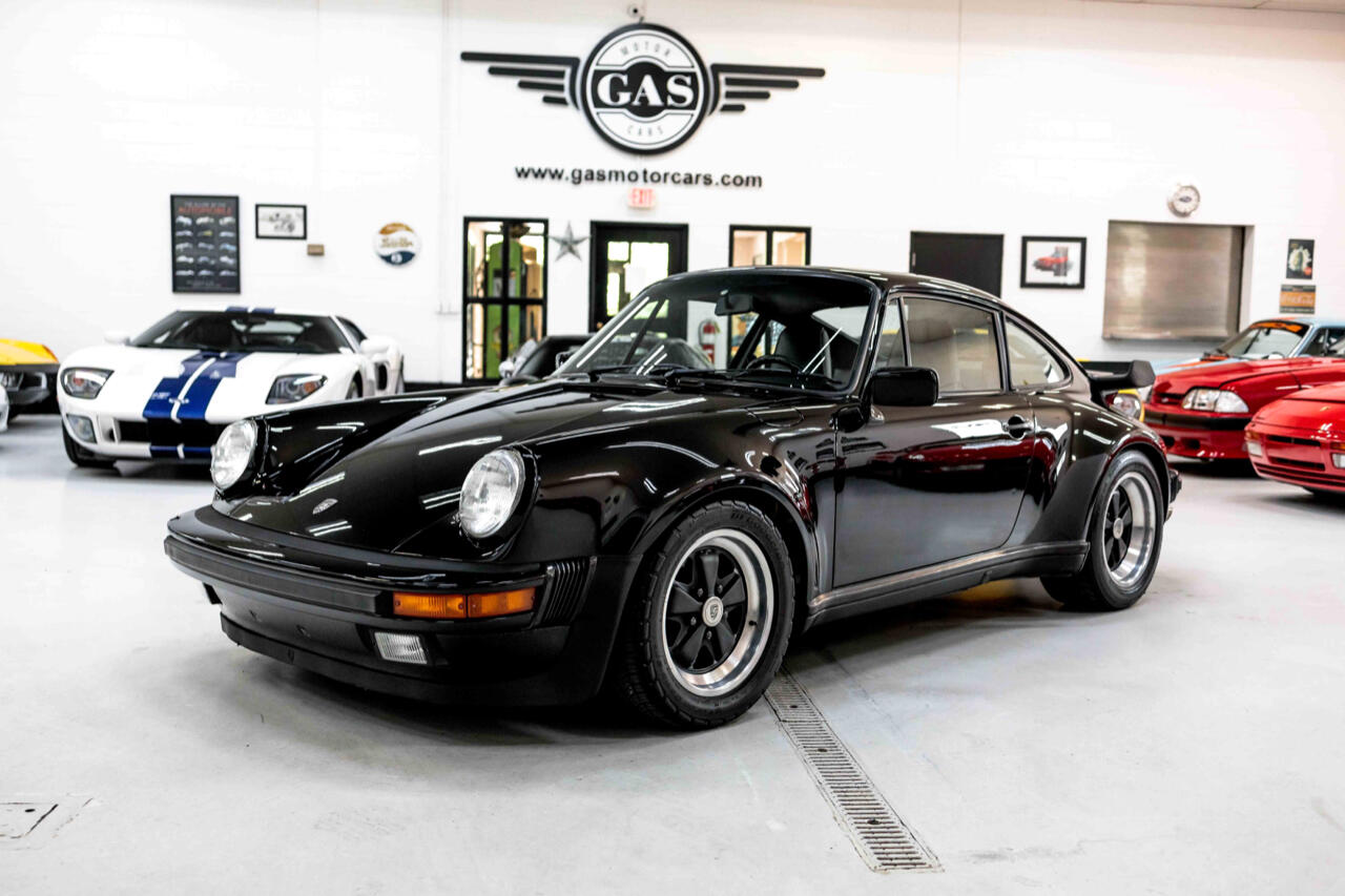 Porsche 911 Turbo 3.3