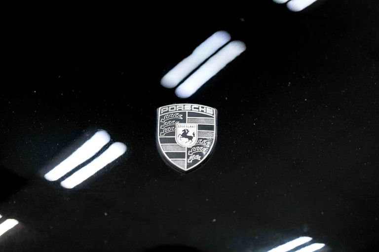 Porsche 911 Turbo 3.3 (US)