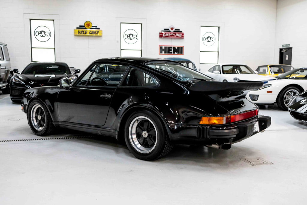 Porsche 911 Turbo 3.3 (US)