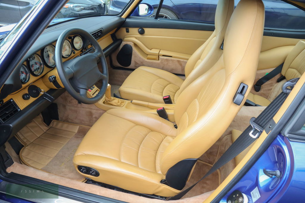 Porsche 993 Carrera 4S