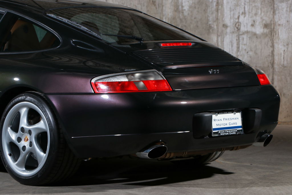 Porsche 996 Carrera 4 Millennium Edition