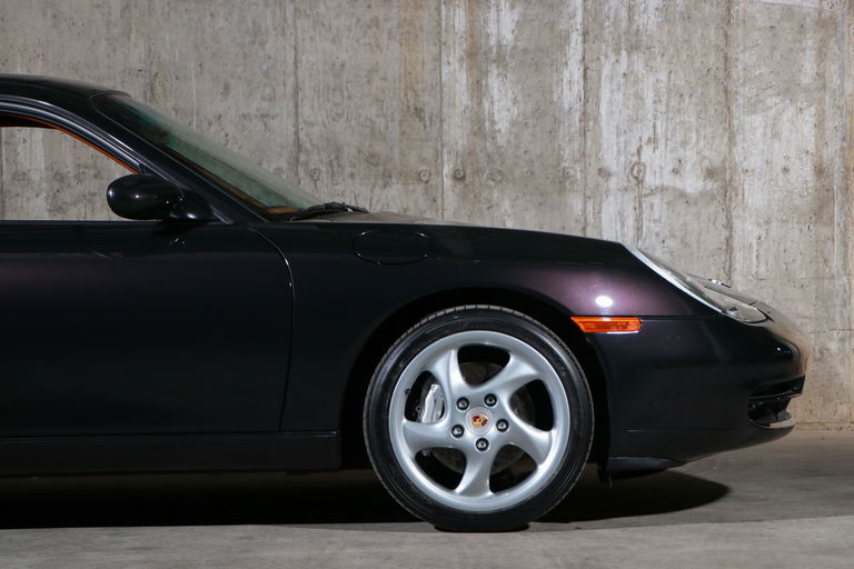 Porsche 996 Carrera 4 Millennium Edition