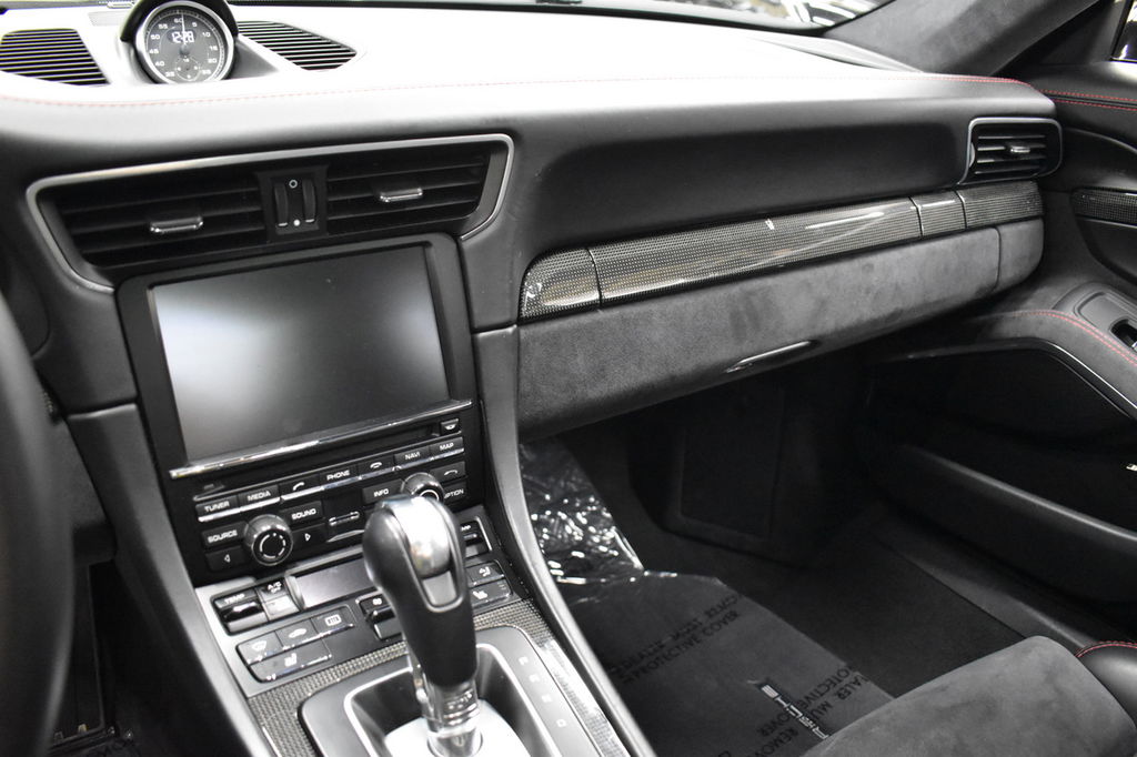 Porsche 991 Carrera 4 GTS