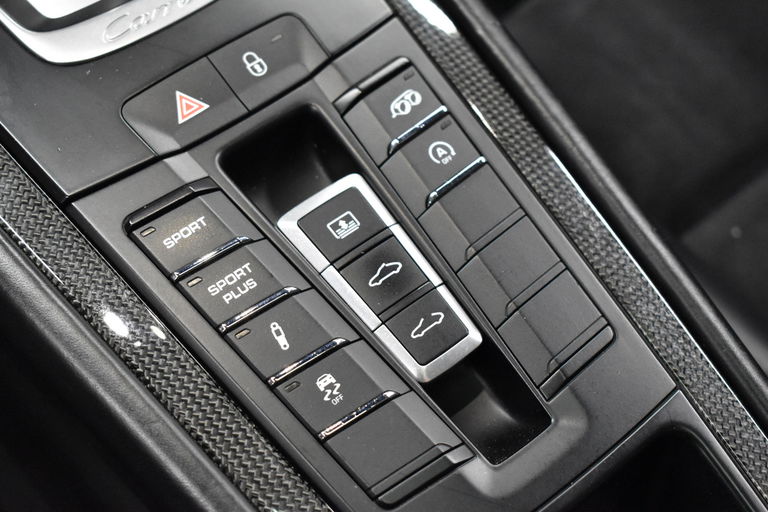 Porsche 991 Carrera 4 GTS