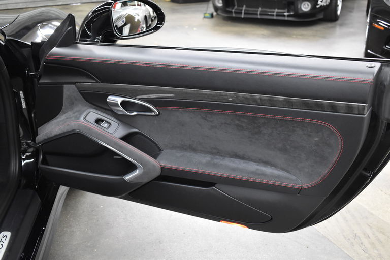 Porsche 991 Carrera 4 GTS