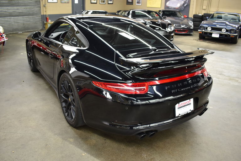 Porsche 991 Carrera 4 GTS