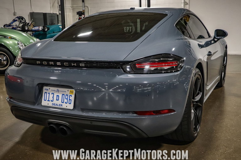 Porsche 718 Cayman S
