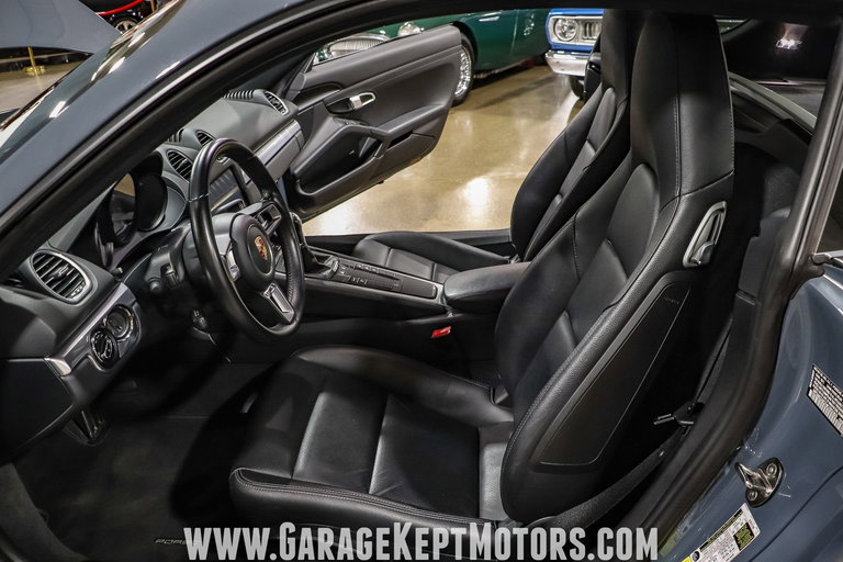 Porsche 718 Cayman S