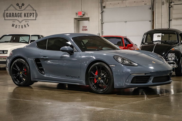 Porsche 718 Cayman S