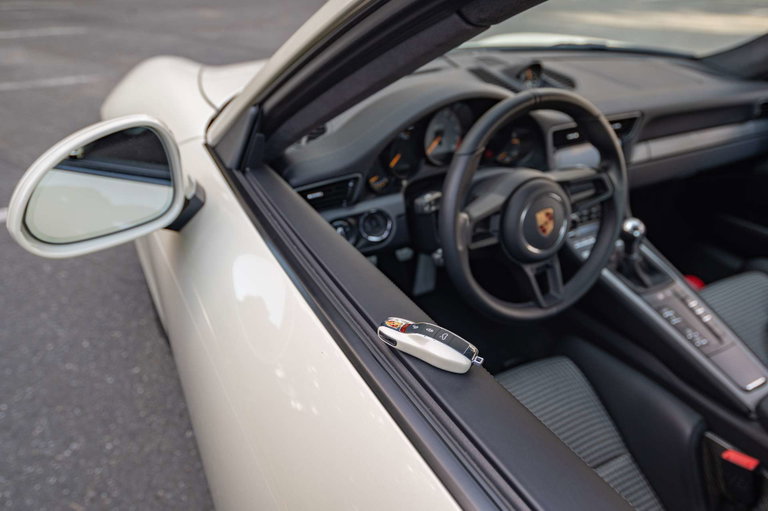 Porsche 991 GT3 Touring