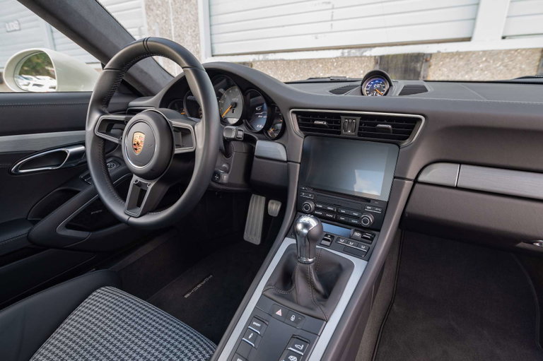Porsche 991 GT3 Touring