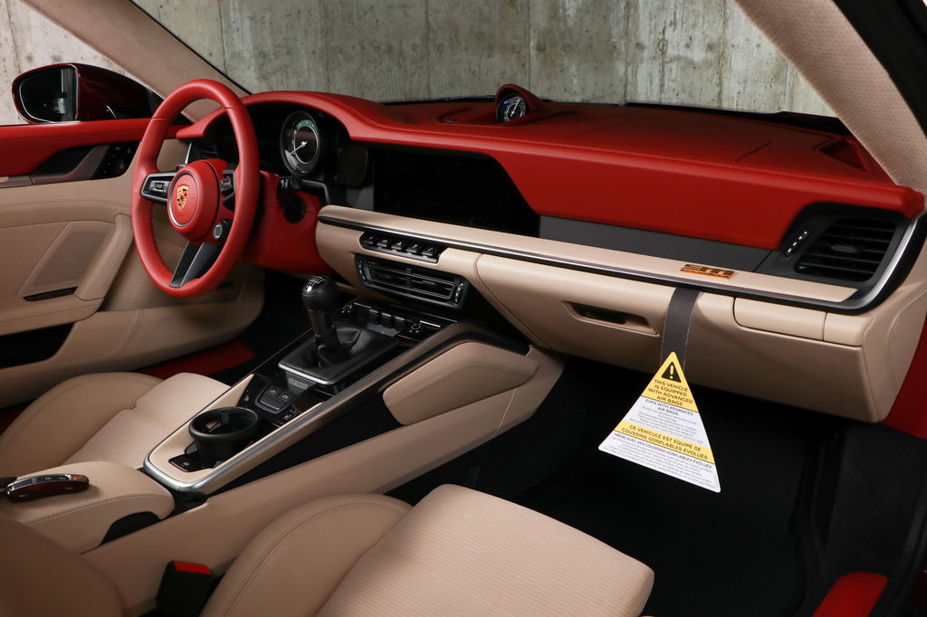 Porsche 992 Heritage Design Edition