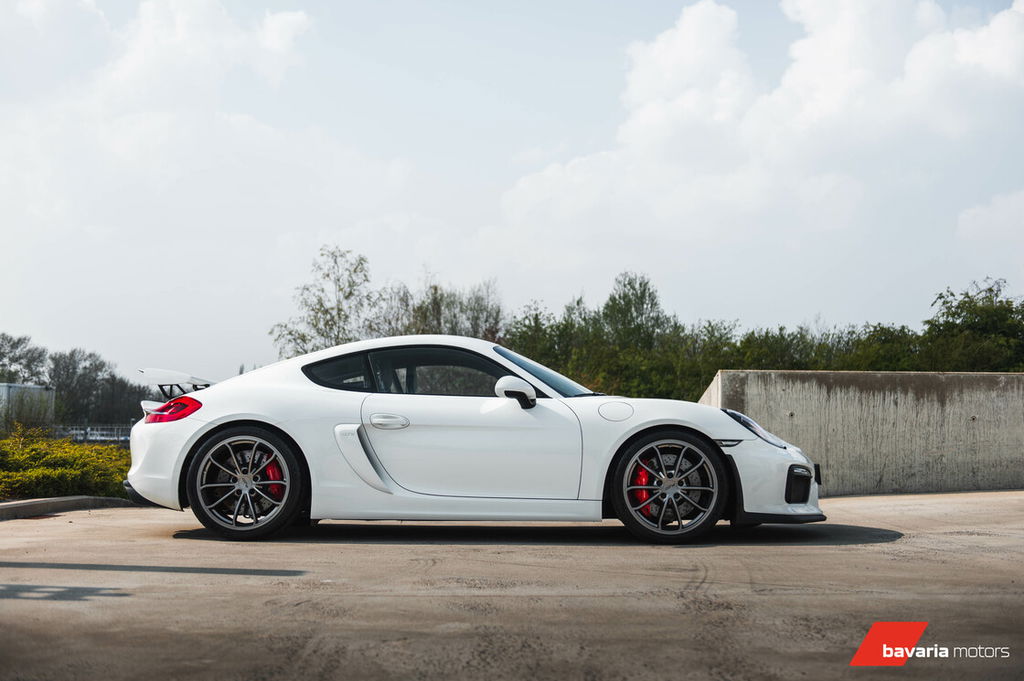 Porsche 981 Cayman GT4