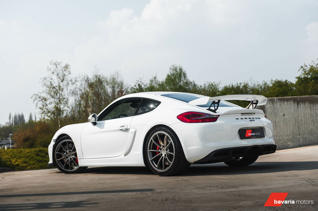 Porsche 981 Cayman GT4
